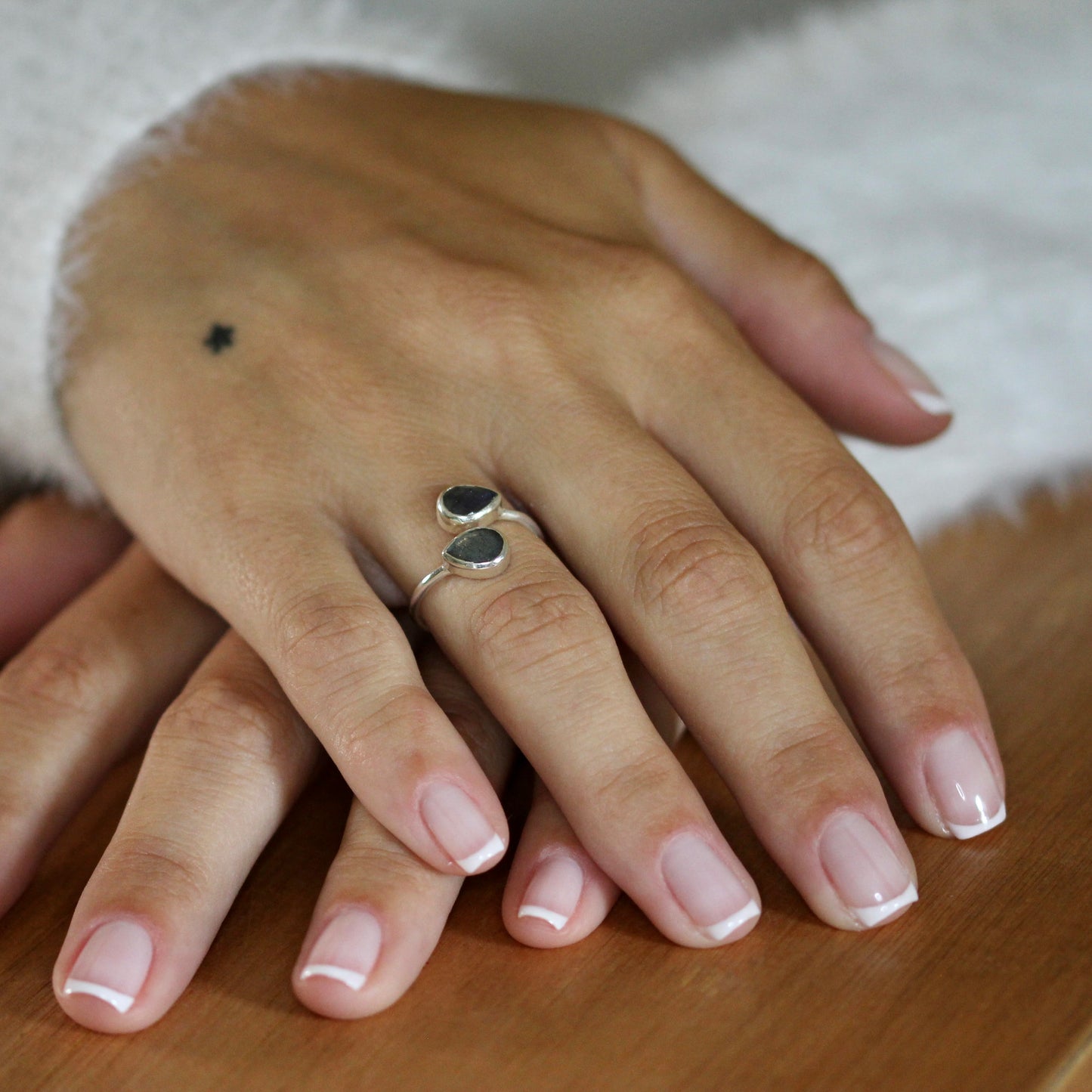 Cross Over Ring