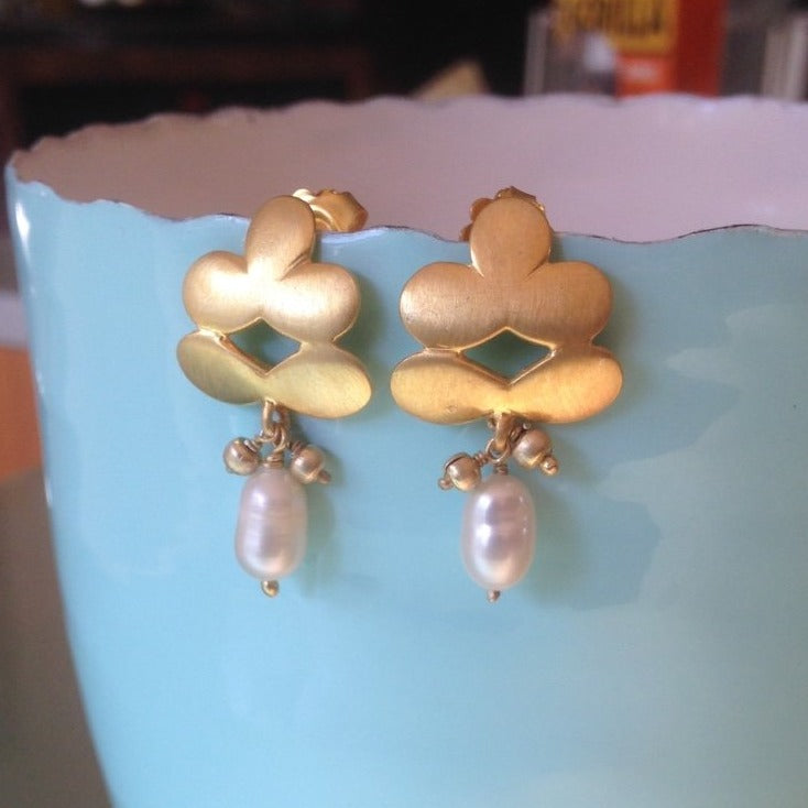 Flower Earrings -Fresh Water Pearls