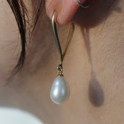 Ava - Baroque Pearl Earrings