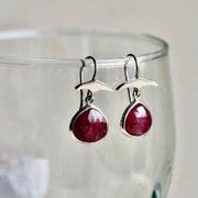 Whale tail Ruby or Sapphire